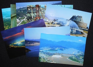 Three Gorges Project under Construction [8 color postcards in folder]